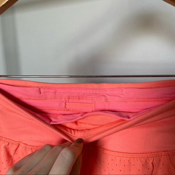 Lululemon Run Shorts in Coral - Picture 3 of 4